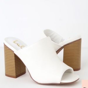 White peep toe mule NEVER WORN BRAND NEW